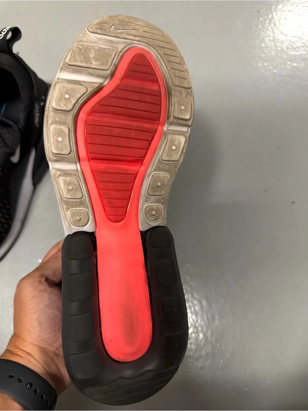 Nike Air Max 270